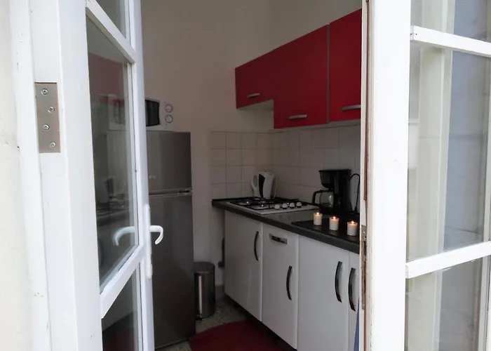 Sequoia Au Pied Du Chateau شقة